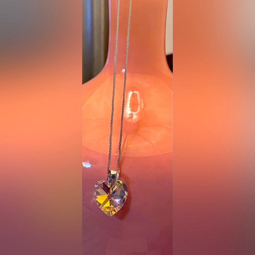 Sowrvski crystal heart necklace
